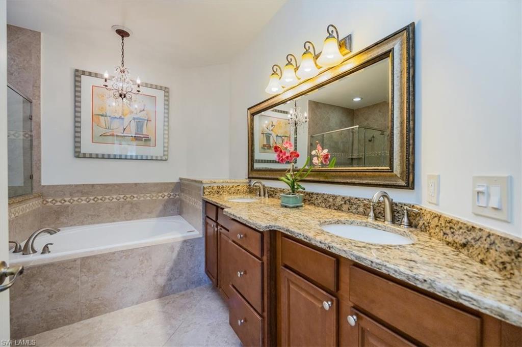 7092 Timberland Cir # 201 Property Photo 12