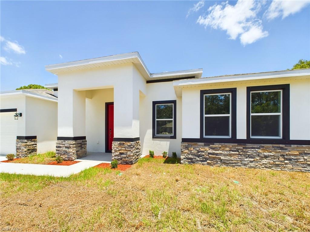 22126 Doris Ave Property Photo 4