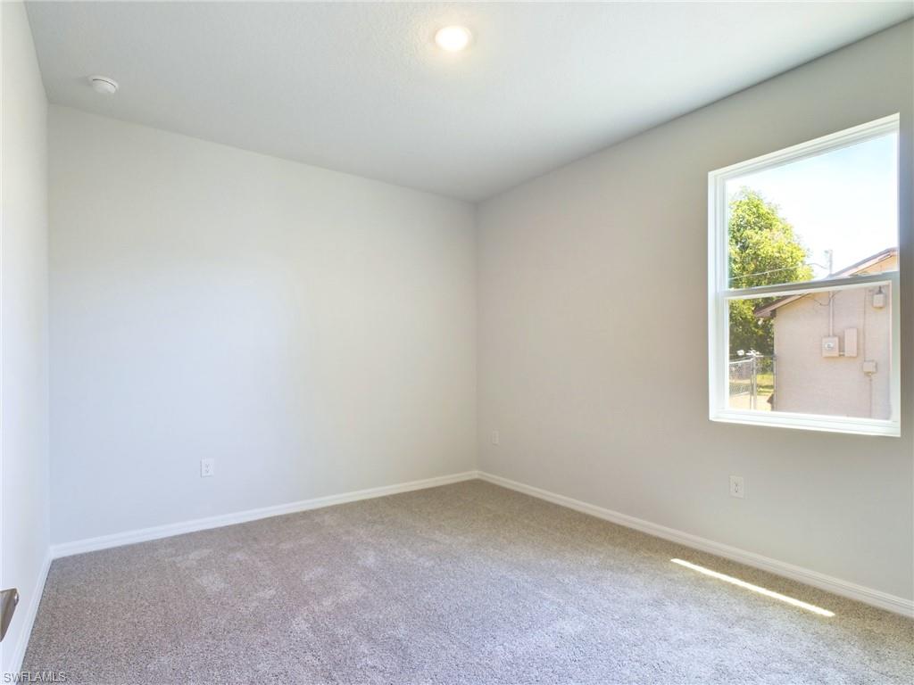 22126 Doris Ave Property Photo 7