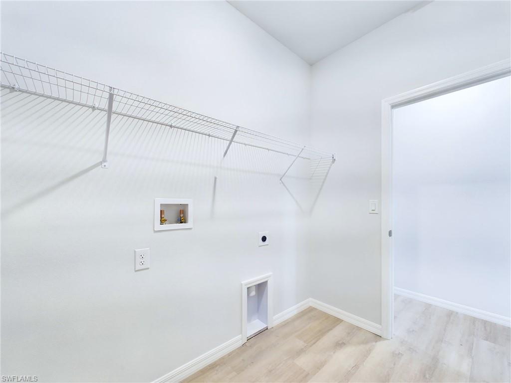 22126 Doris Ave Property Photo 14
