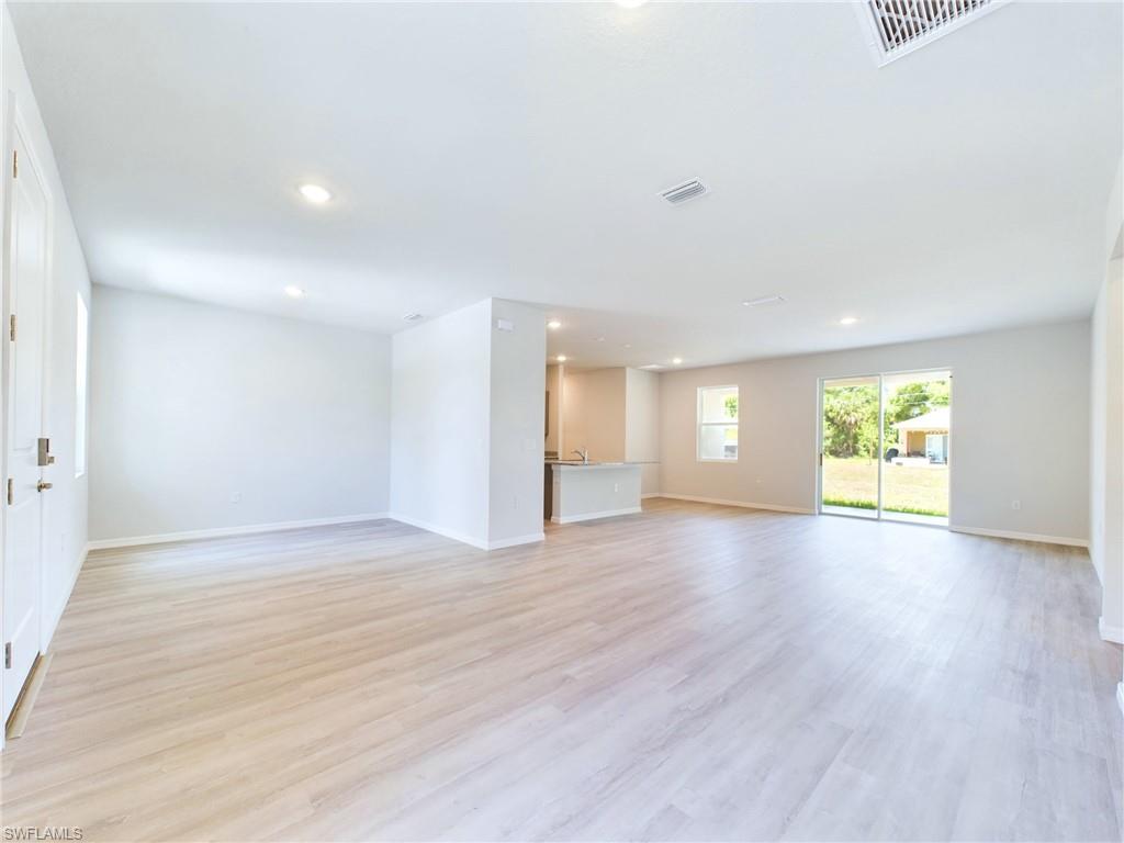 22126 Doris Ave Property Photo 46