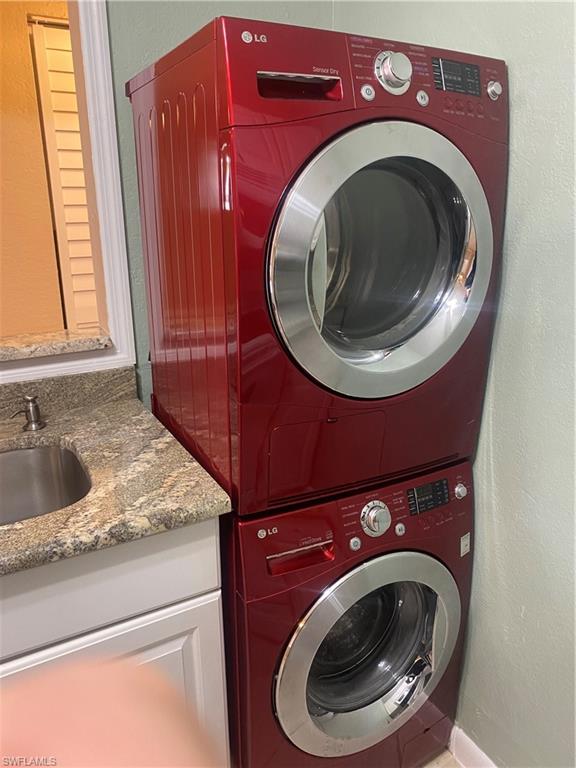 4629 Bayshore Dr # J3 Property Photo 24