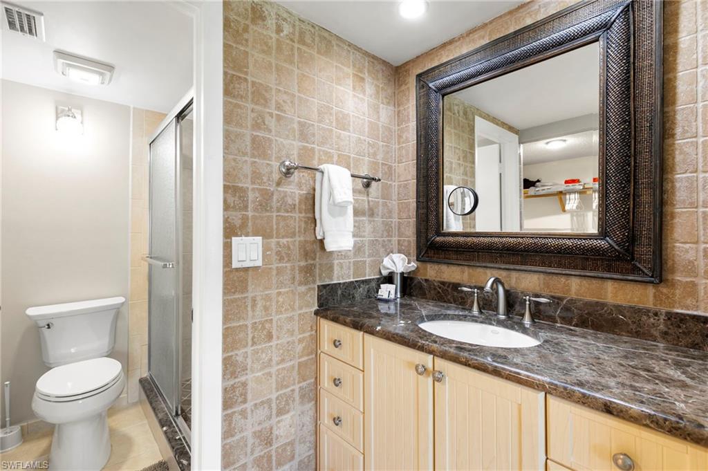 960 Swallow Ave # 203 Property Photo 15
