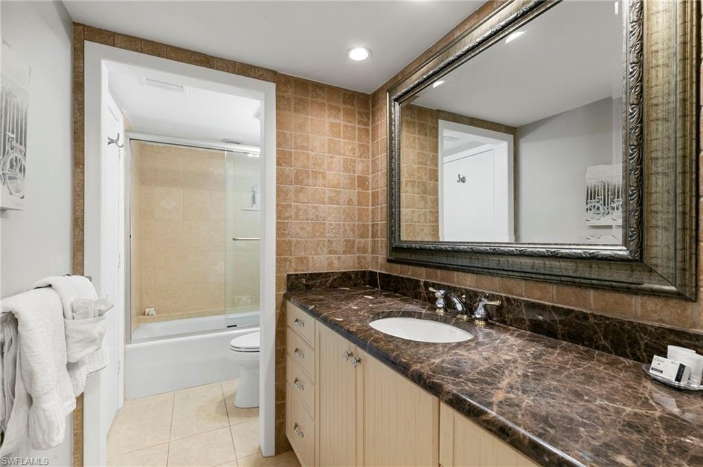 960 Swallow Ave # 203 Property Photo 20