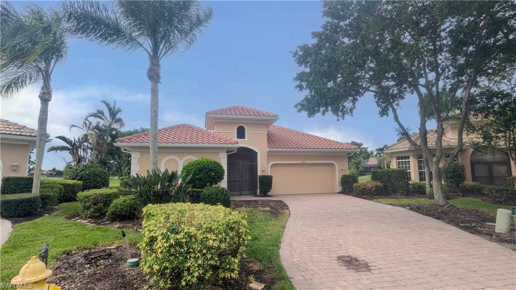 6733 Bent Grass Dr Property Photo 3