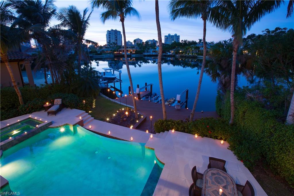 377 Pirates Bight Property Photo 1