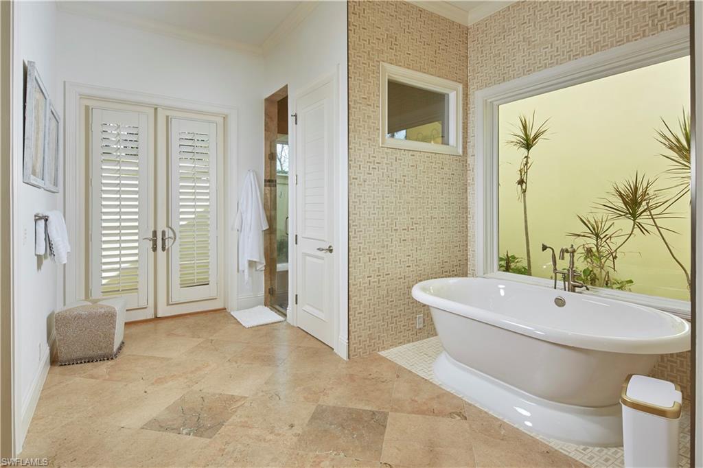 377 Pirates Bight Property Photo 8