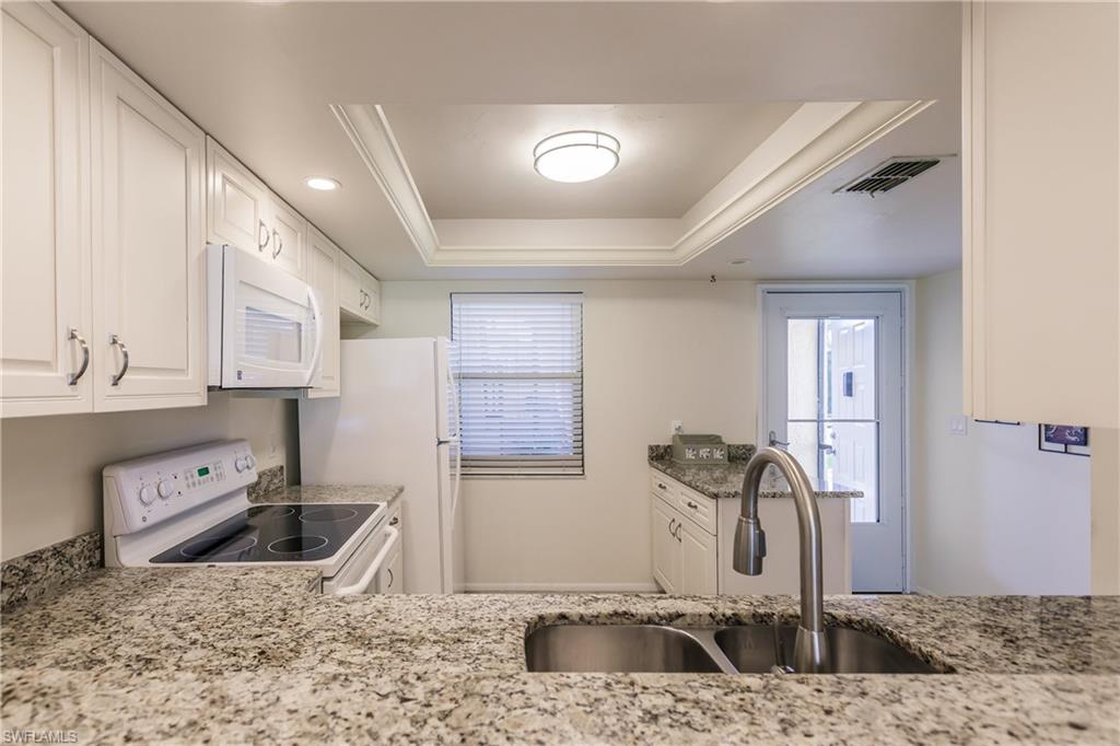 8715 Charter Club Cir # 2 Property Photo 2