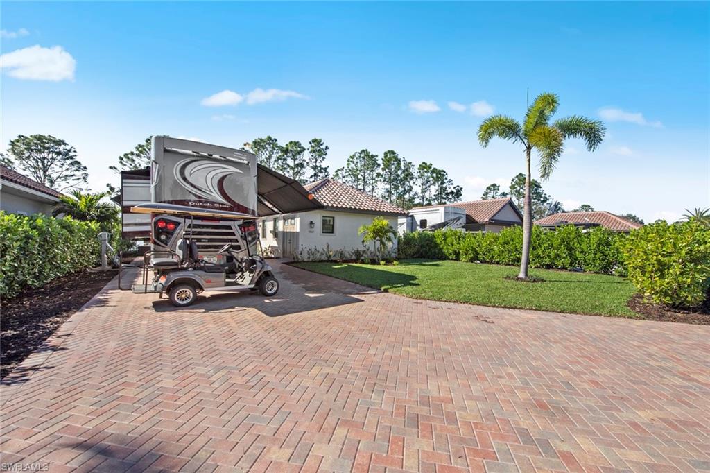 13863 Golden Palms Cir Property Photo 22
