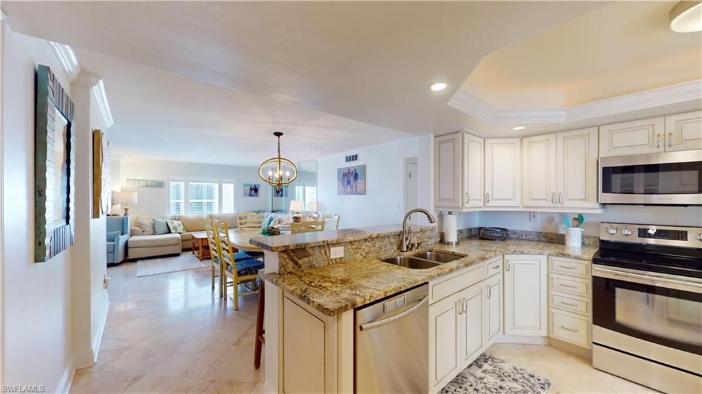 6660 Estero Blvd # 502 Property Photo 4