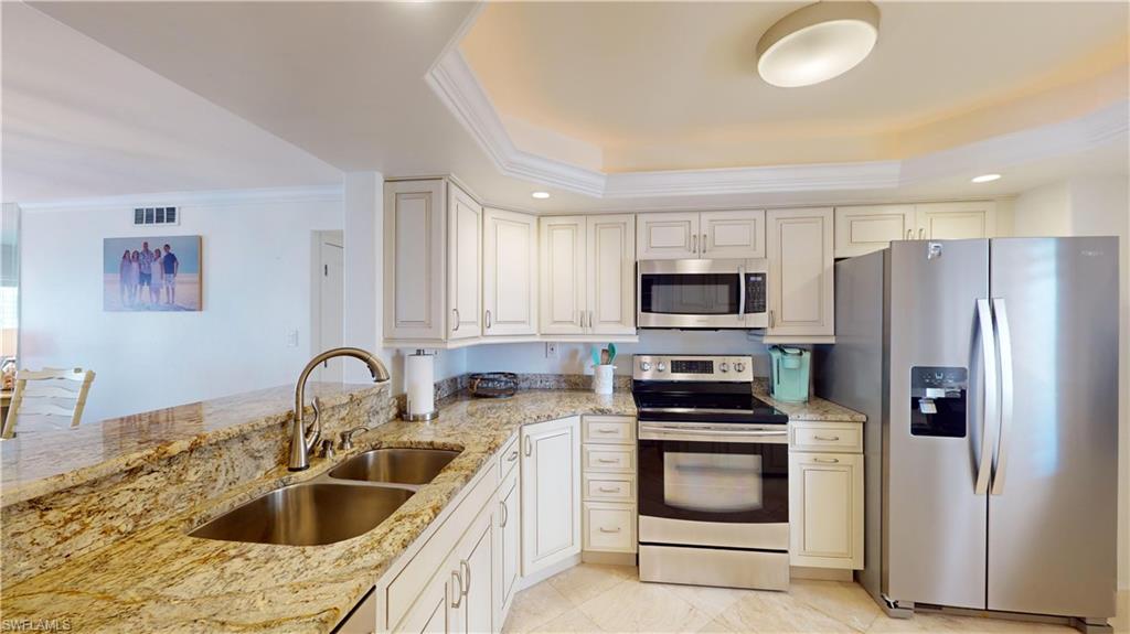 6660 Estero Blvd # 502 Property Photo 7
