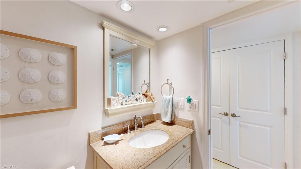 6660 Estero Blvd # 502 Property Photo 32