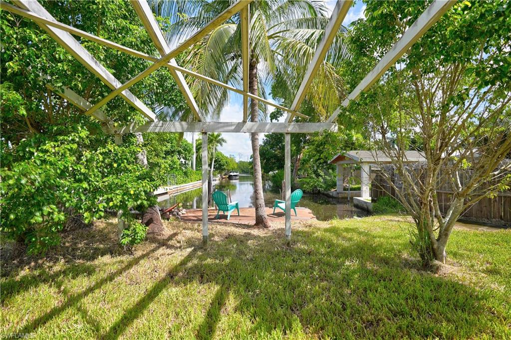 2043 Estey Ave Property Photo 10