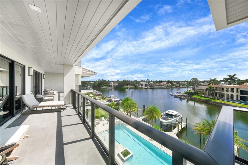 1820 Gulf Shore BLVD N Property Photo 1