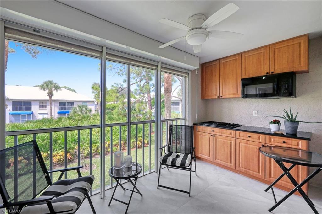 881 Gulf Pavilion Dr # 201 Property Photo 1