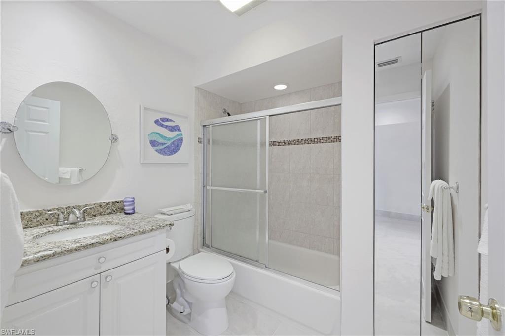 881 Gulf Pavilion Dr # 201 Property Photo 4