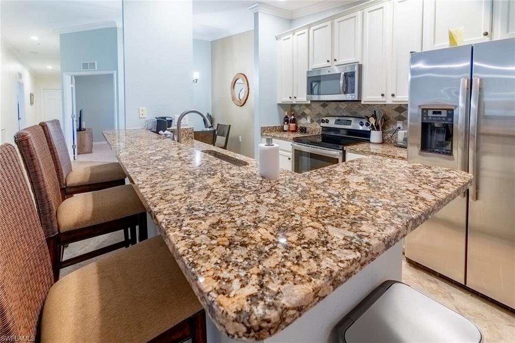 9828 Venezia Cir # 1124 Property Photo 11