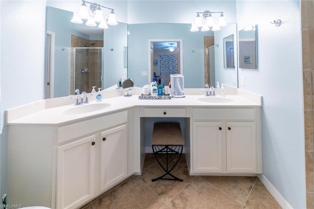9828 Venezia Cir # 1124 Property Photo 20