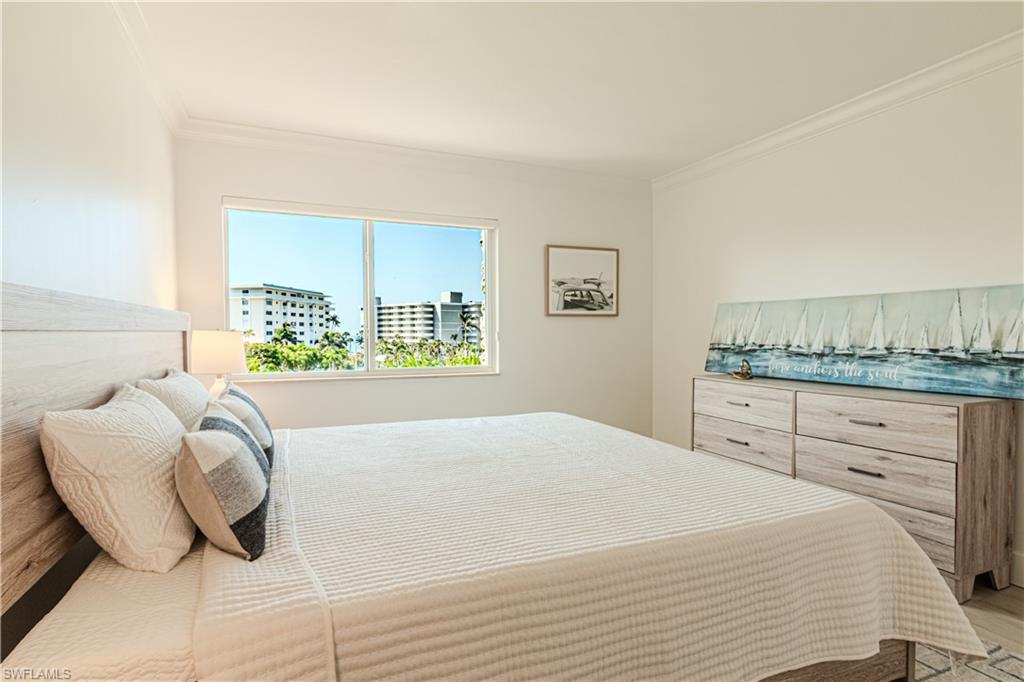 3410 Gulf Shore Blvd N # 406 Property Photo 16