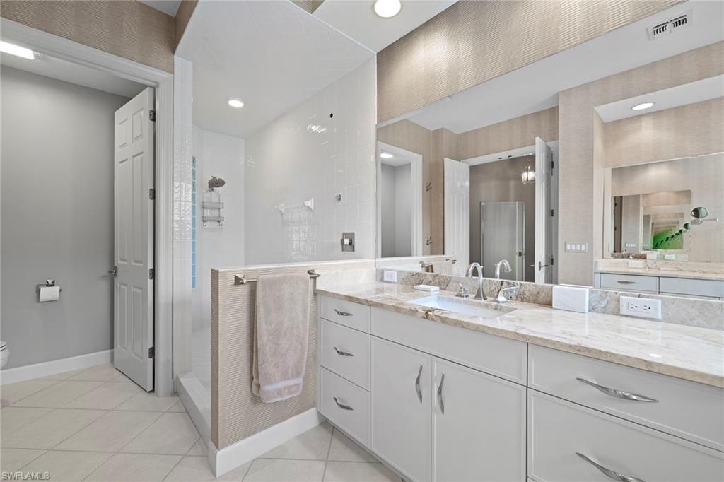 26871 Wyndhurst Ct # 201 Property Photo 23