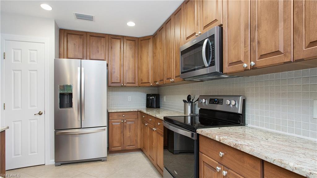 8723 Coastline Ct # 101 Property Photo 6