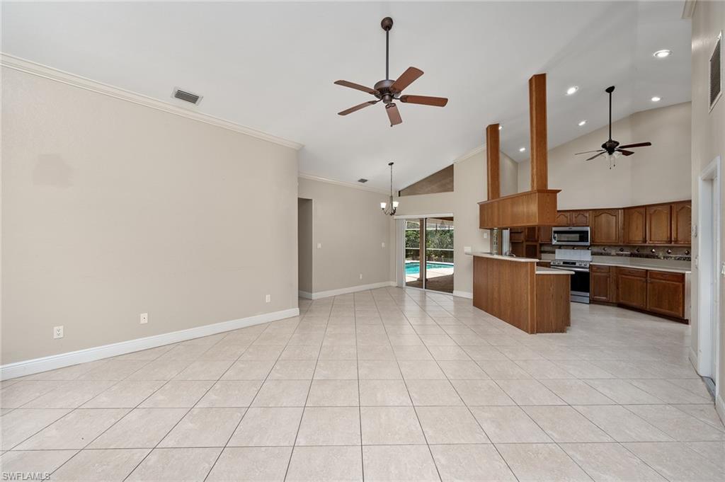 6975 Highland Park Cir Property Photo 6
