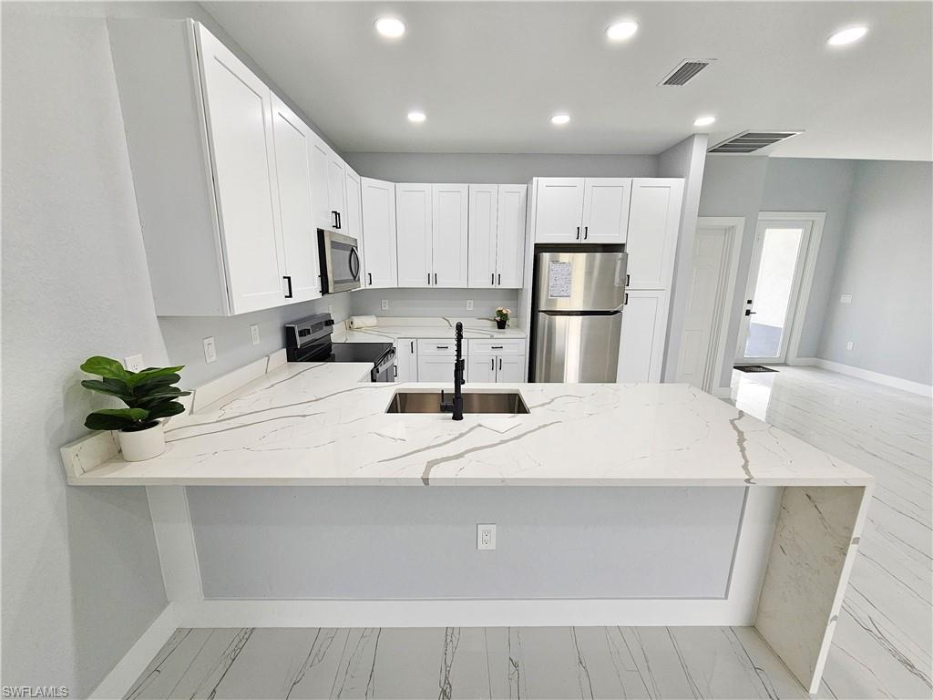 3367 Meadow Rd Property Photo 8