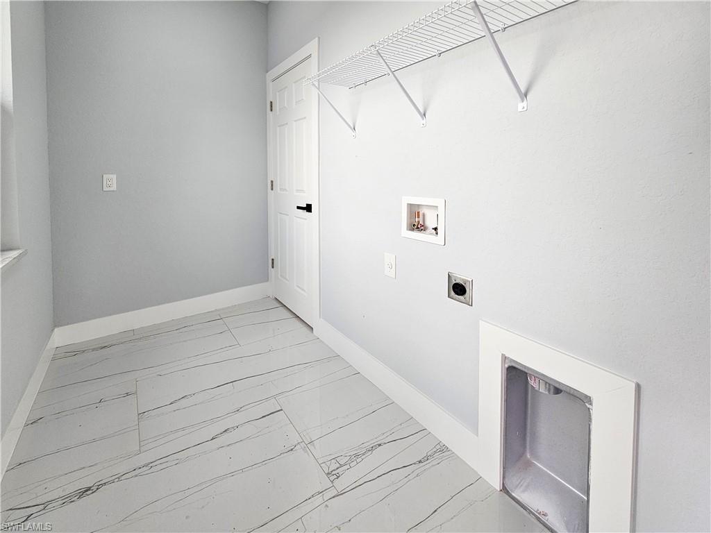 3367 Meadow Rd Property Photo 27