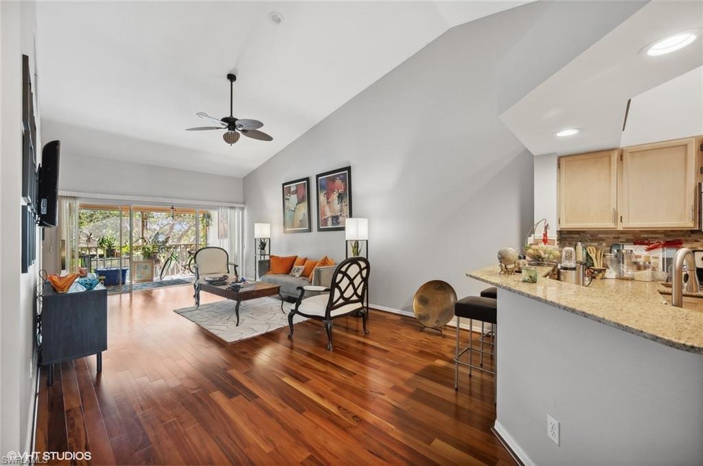 760 Wiggins Lake Dr # 203 Property Photo 6