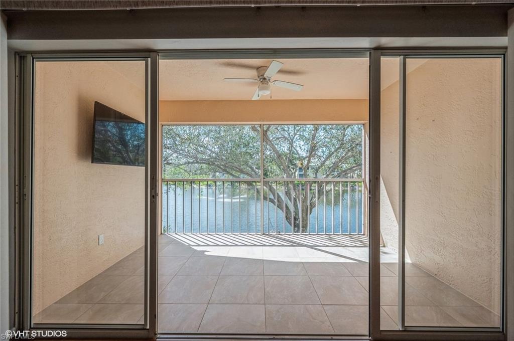 760 Wiggins Lake Dr # 203 Property Photo 8