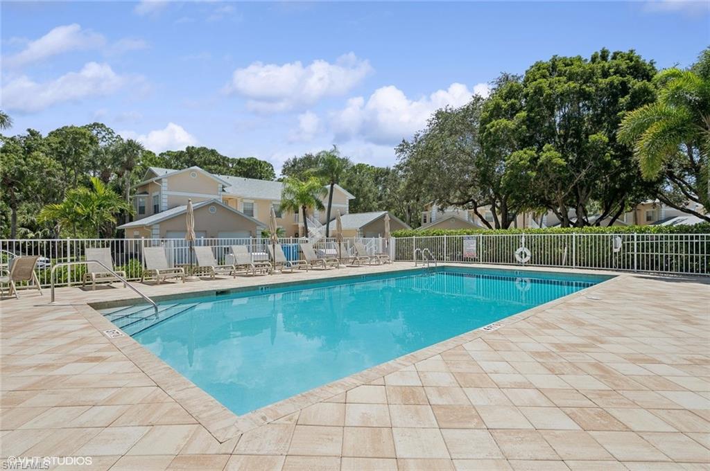 760 Wiggins Lake Dr # 203 Property Photo 24