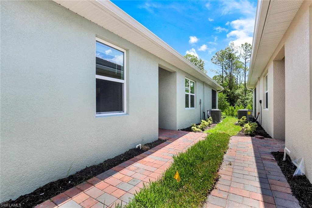 1212 Enbrook Loop Property Photo 34