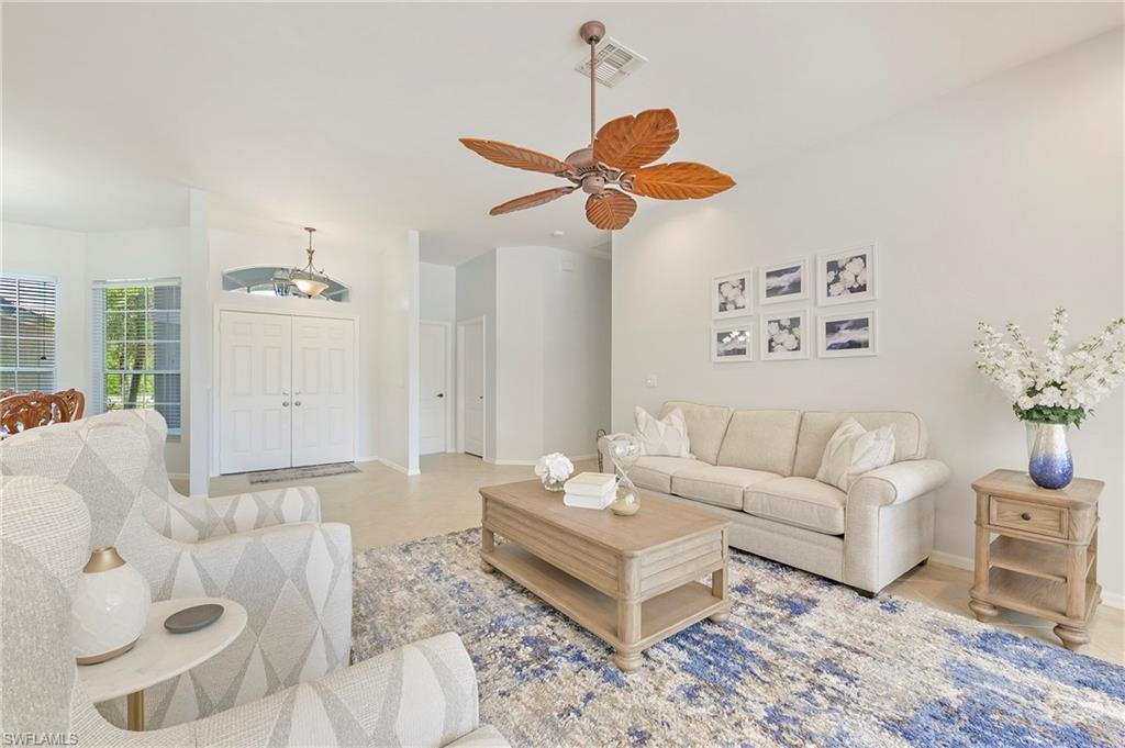 300 Wentworth Ct Property Photo 18