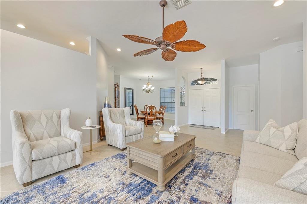 300 Wentworth Ct Property Photo 19
