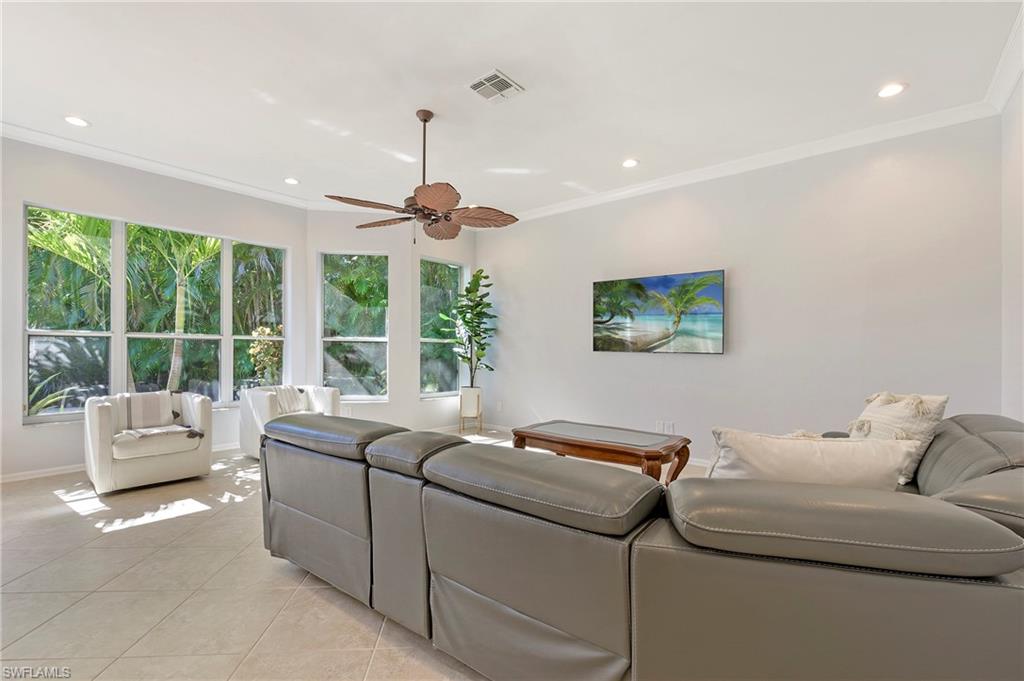 300 Wentworth Ct Property Photo 26