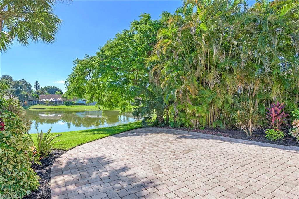 300 Wentworth Ct Property Photo 30