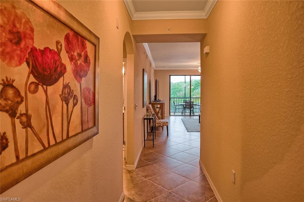9727 Acqua Ct # 425 Property Photo 3