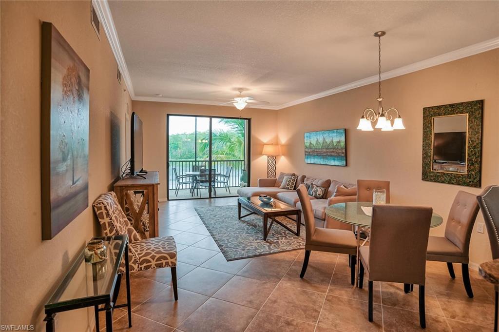 9727 Acqua Ct # 425 Property Photo 4