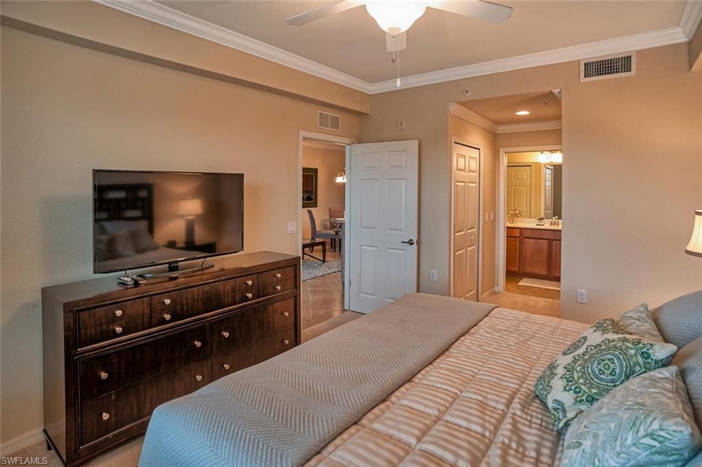 9727 Acqua Ct # 425 Property Photo 10