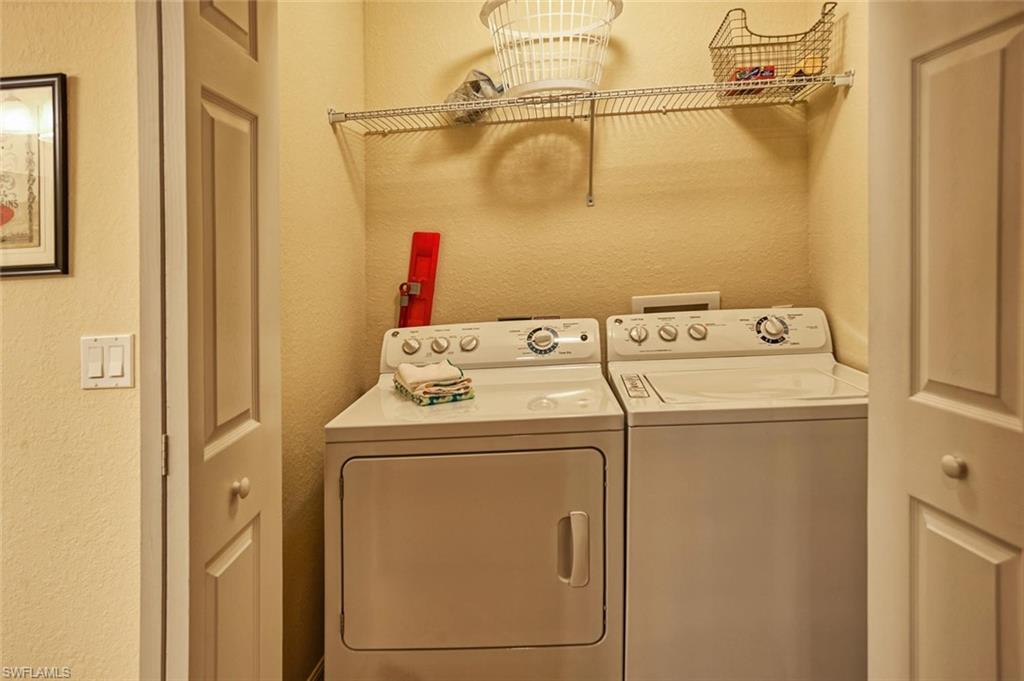 9727 Acqua Ct # 425 Property Photo 15