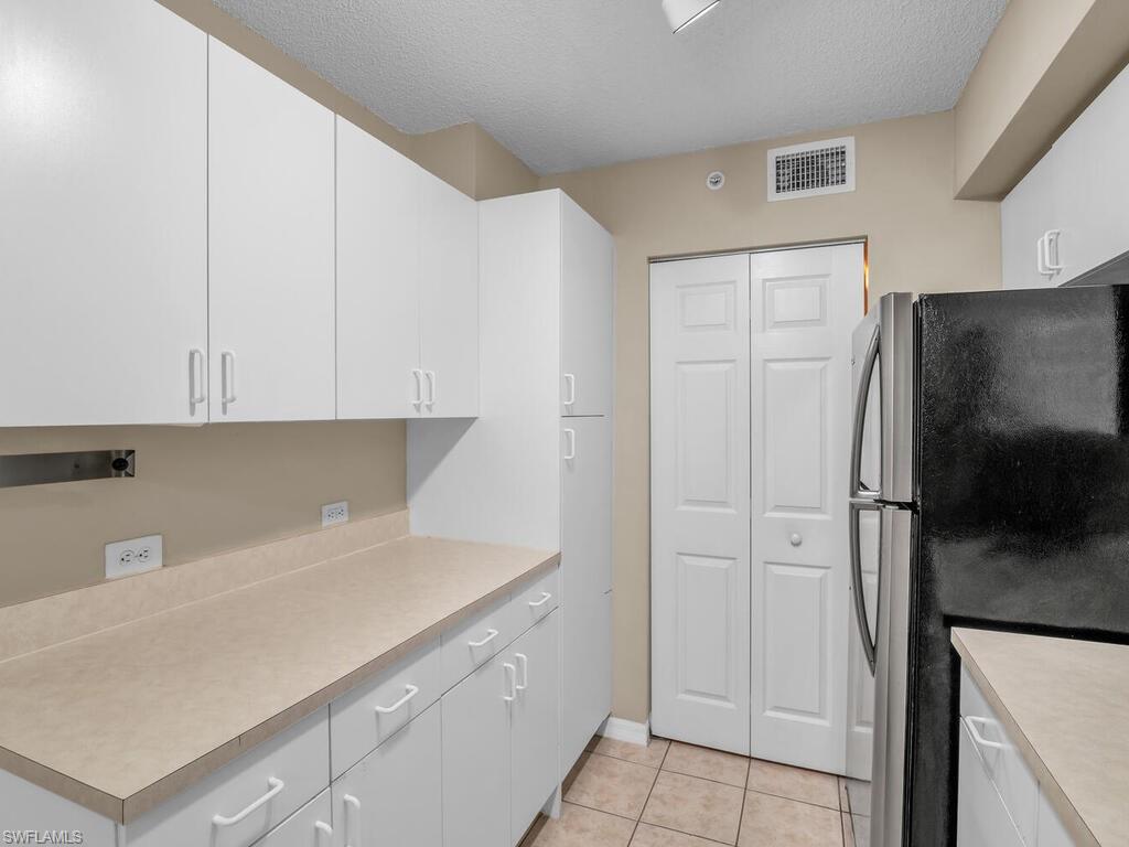 8930 Colonnades Ct E # 612 Property Photo 11