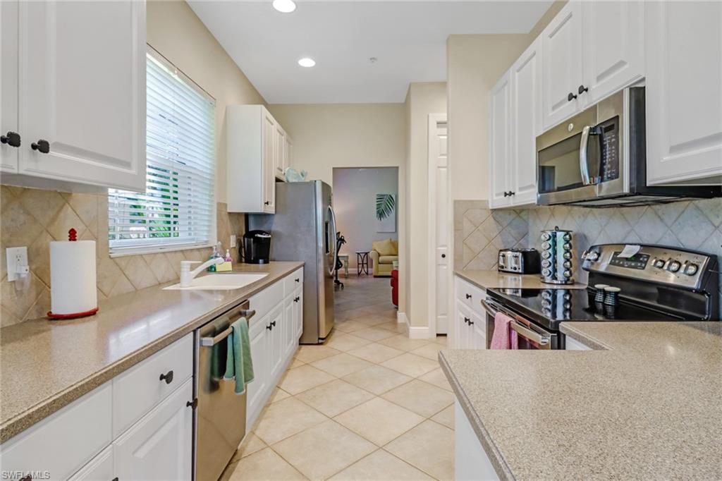 3960 Deer Crossing Ct # 204 Property Photo 6