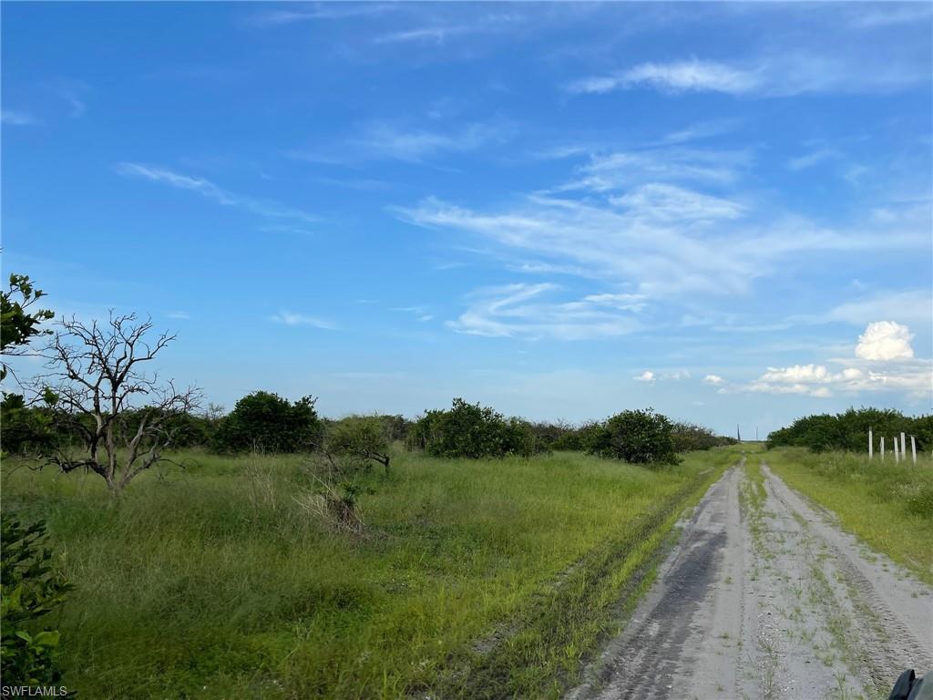 6th Rd Property Photo 12