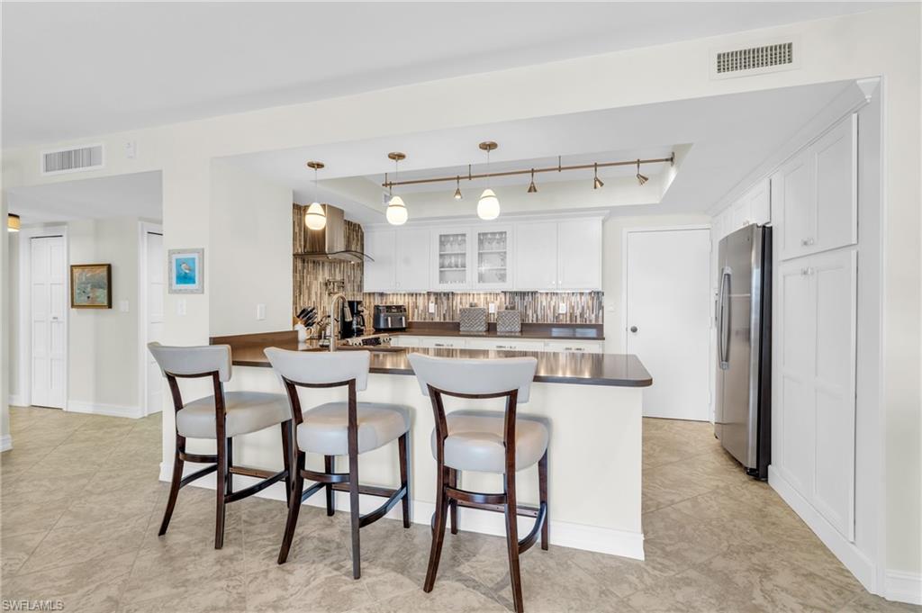 3115 Gulf Shore Blvd N # 203s Property Photo 6