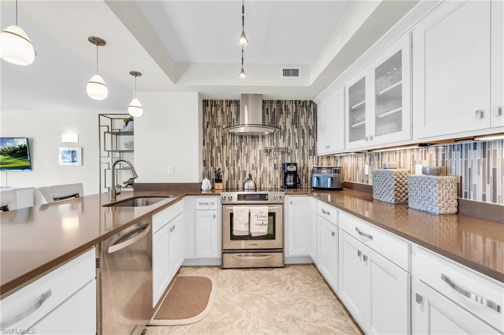 3115 Gulf Shore Blvd N # 203s Property Photo 8