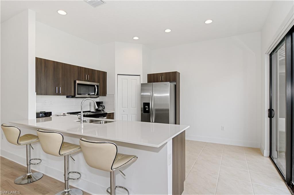 5658 Carrara Dr Property Photo 4