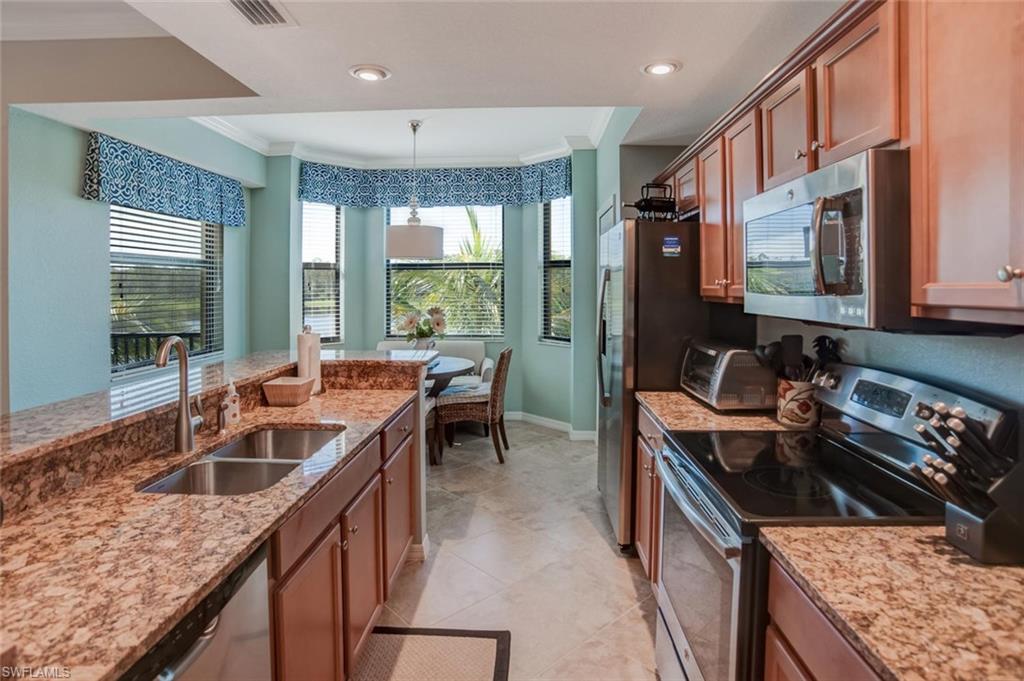 9731 Acqua Ct # 523 Property Photo 7