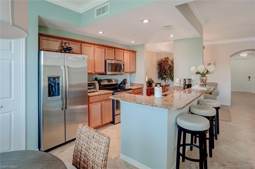 9731 Acqua Ct # 523 Property Photo 8