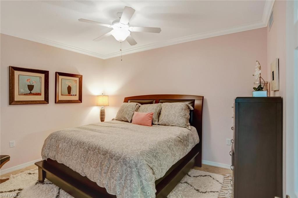 9731 Acqua Ct # 523 Property Photo 11