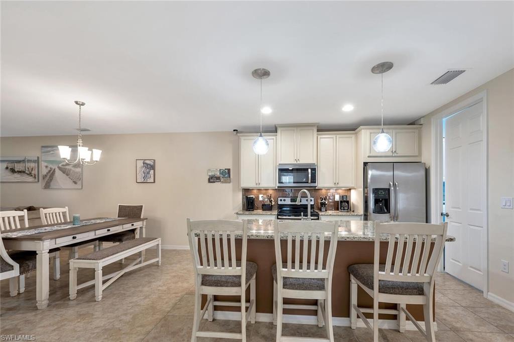 14940 Edgewater Cir Property Photo 14